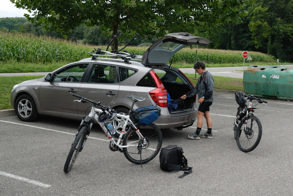 MKS_Alsace_169.jpg - Vi er kørt ned mod Mulhouse, hvor vi kørte en tur i bakkerne og skovene. I alt ca. 60 km.