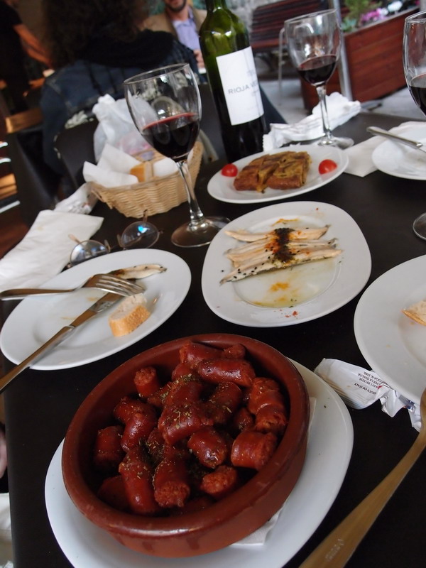 MKS_Barcelona_2011_208.JPG - Tapas igen, på en lille resturant