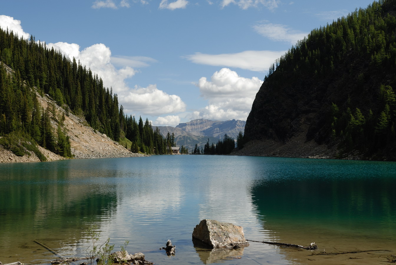 MKS_Can2011_2630.jpg - Lake Agnes.